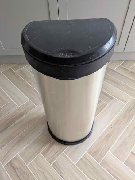 Photo of free Curved Kitchen Bin (Enfield EN2) #1