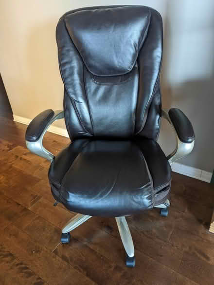 Photo of free Used office chair (Riverside Drive) #1