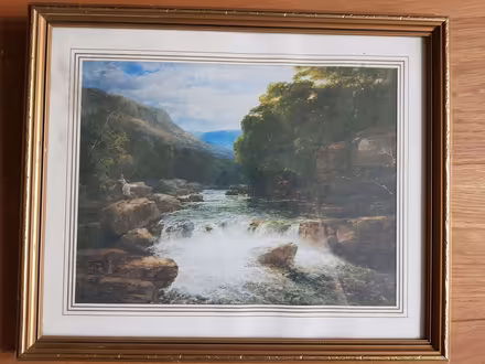 Photo of free Print reproduction of a painting in a frame (Hatch End HA5) #1