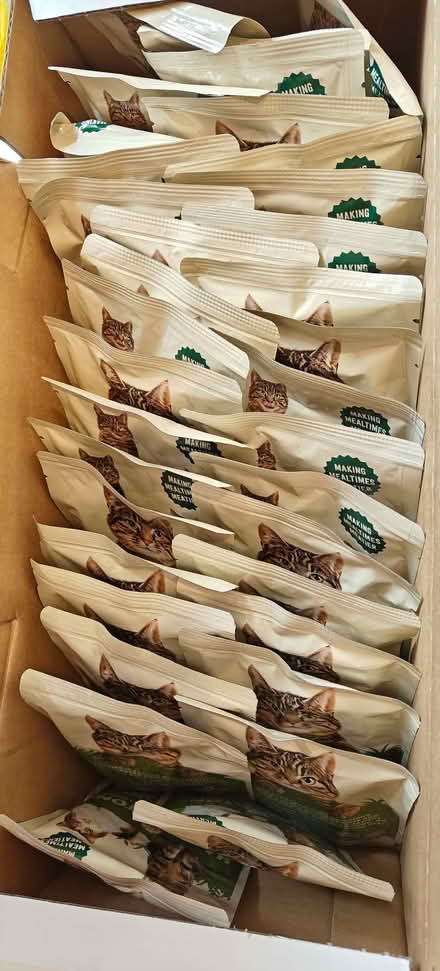 Photo of free Harrington's cat food sachets mixed x35 (Ashton-U-Lyne OL6) #3