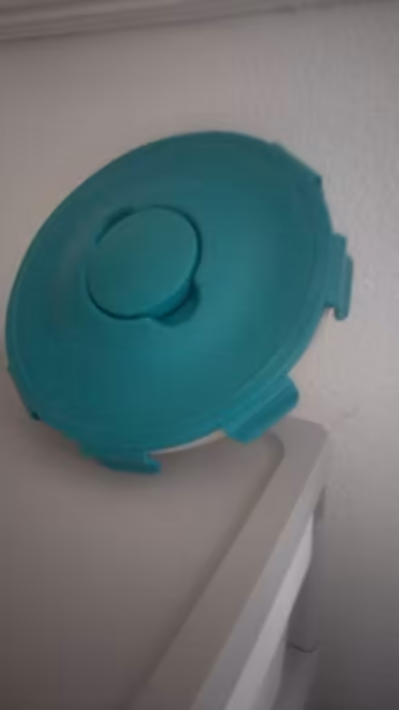 Photo of free Lunch containers (Gunthorpe) #3