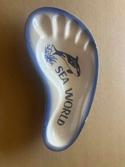 Photo of free Sea World Ashtray (Livonia) #1