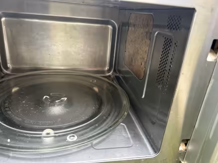 Photo of free Sharp microwave (AL3 near Waitrose) #4