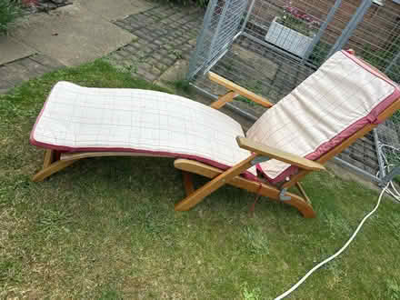 Photo of free Garden chair / lounger (AL3 near Waitrose) #2