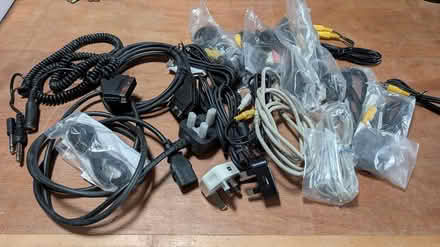 Photo of free computer/audio cables (Bare) #1