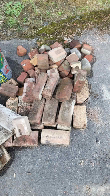 Photo of free bricks (Close to Duthie and Halifax) #1