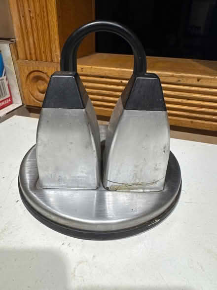 Photo of free Salt/Pepper shakers & napkin holder (Stuyvesant Heights) #1