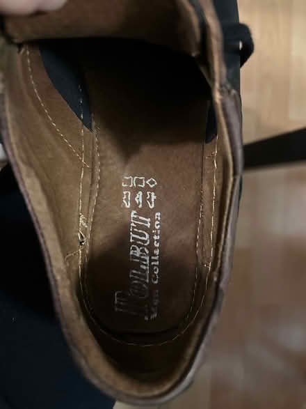 Photo of free Men’s shoes size 40 (L5L 5P5) #3