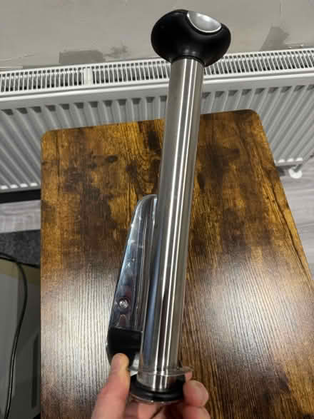 Photo of free Simplehuman Kitchn Roll Wall Holder (PR8, Birkdale) #3