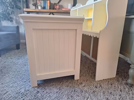 Photo of free Desk & Hutch (East Highlands Ranch) #4