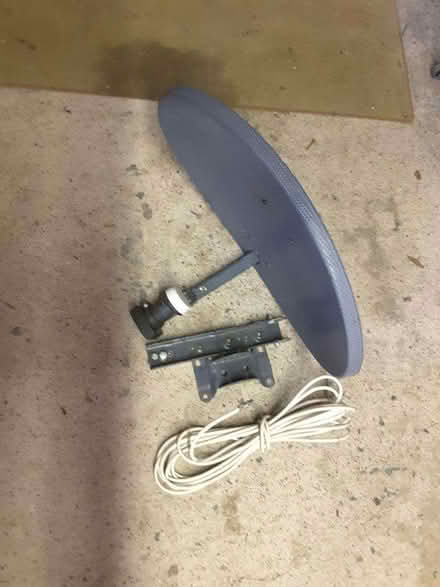 Photo of free satellite dish with fixing brackets and cable (The Rock TF3) #1