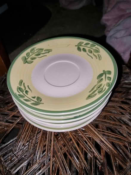 Photo of free Box of mugs plates cups and saucers (Derby, Osmaston DE24) #4