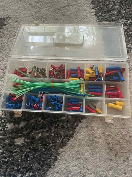 Photo of free Box of electric connectors (Panshanger AL7) #1