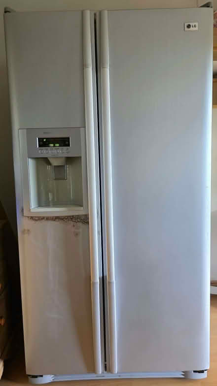 Photo of free LG American style Fridge Freezer, collect ONLY from Cwmbran. (Ty Canol NP44) #1