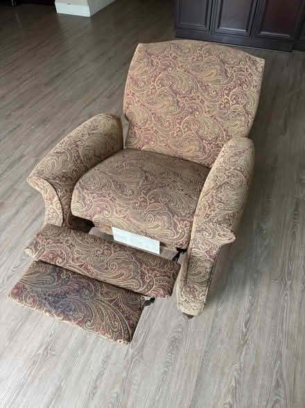 Photo of free Recliner Chair (North Fontana) #3
