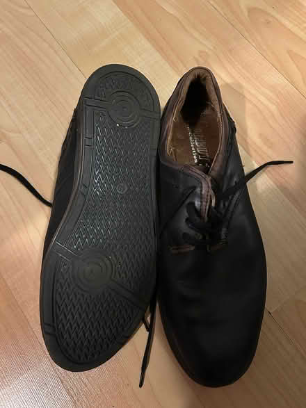 Photo of free Men’s shoes size 40 (L5L 5P5) #1
