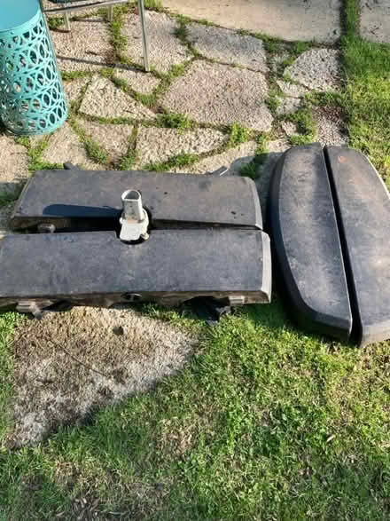 Photo of free Deck/Patio Umbrella (Evanston, near Penny Park) #3