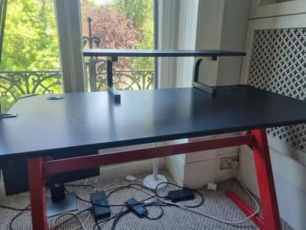 Photo of free Desk, carbon fibre (BS8) #3