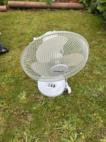 Photo of free Desk Fan (AL3 near Waitrose) #2