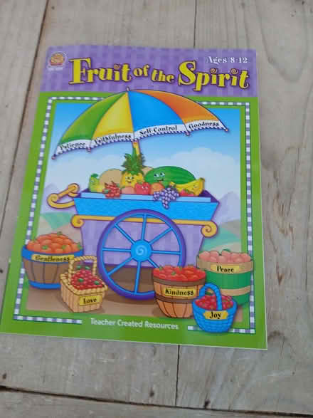 Photo of free religious resources to use with groups of young children (Loosley Row HP27) #3