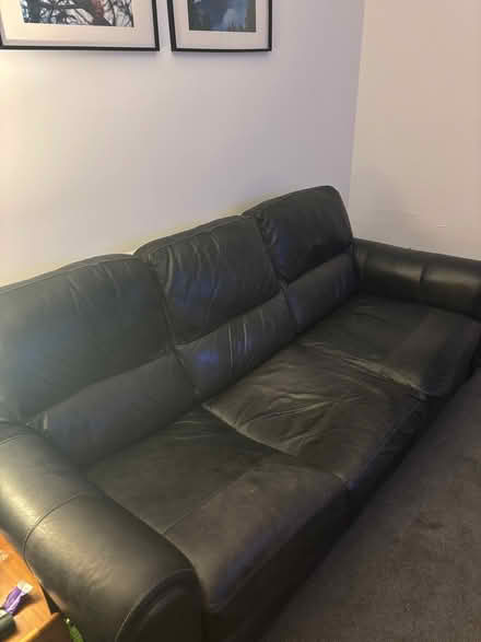 Photo of free 3 seater sofa (Waltham Chase SO32) #1