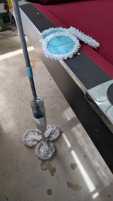 Photo of free Mop (Mums SM4) #1