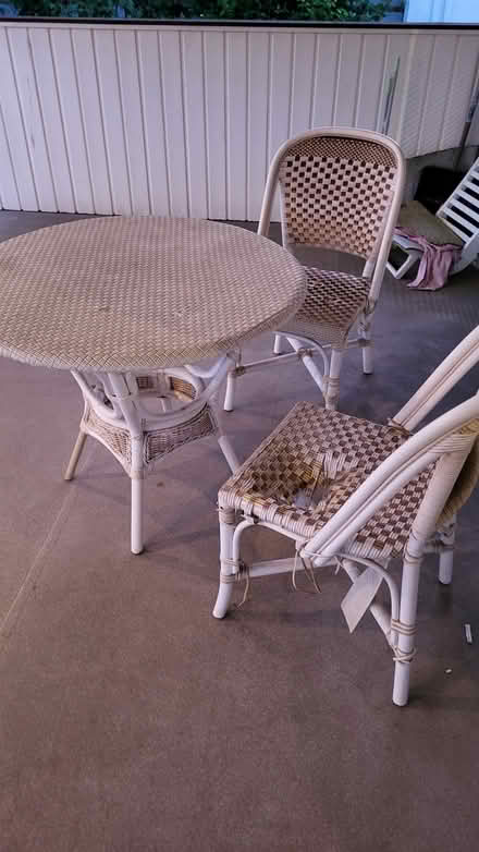 Photo of free wicker patio table and chairs (Close to Duthie and Halifax) #1