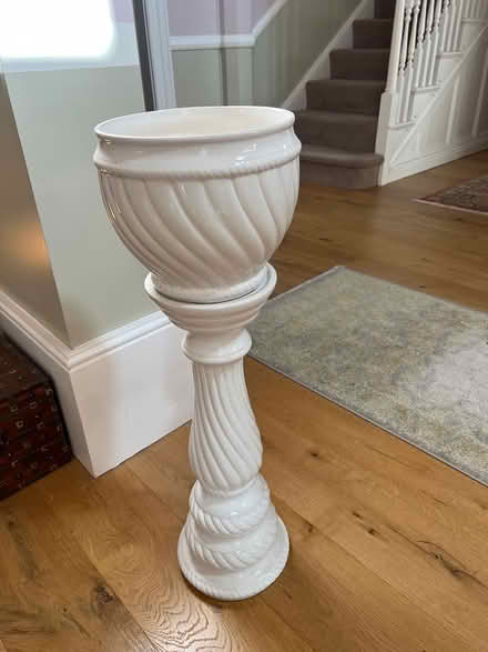 Photo of free China plant pot and stand (Garvestone NR9) #2