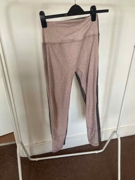Photo of free Leggings size M (E5) #1