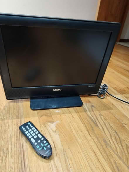 Photo of free Television not smart (Town of Woodbury Orange County) #1
