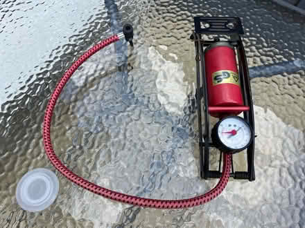 Photo of free Pump Bike Tyre Inflator Foot Pump (Croydon) #1