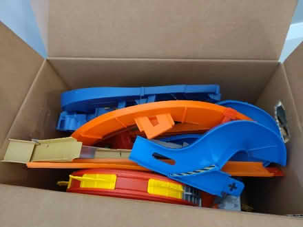 Photo of free Wall-mounted Hot Wheels set (Old Ottawa south) #1