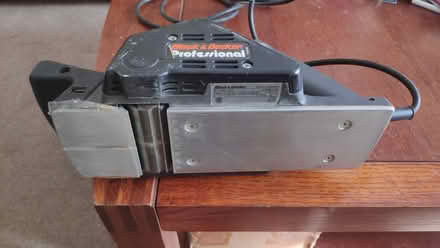 Photo of free Black and Decker electric plane, new blades, working fine (Woodlands TW7) #2