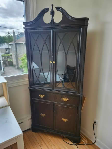 Photo of free corner curio cabinet (Vanier) #2