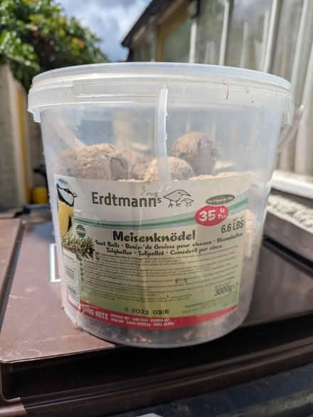 Photo of free Suet balls bird feed (BR1) #1
