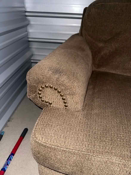Photo of free Oversized comfy chair (Glasco) #4