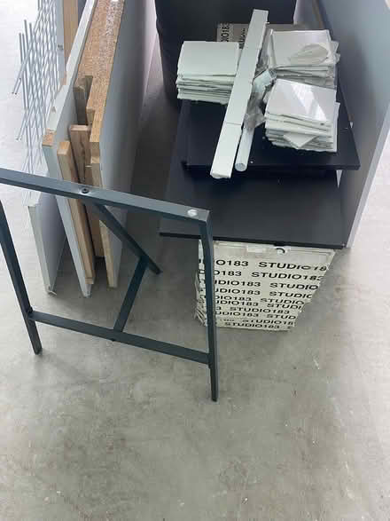 Photo of free Wood, furniture (Zoologischer Garten, BER) #2