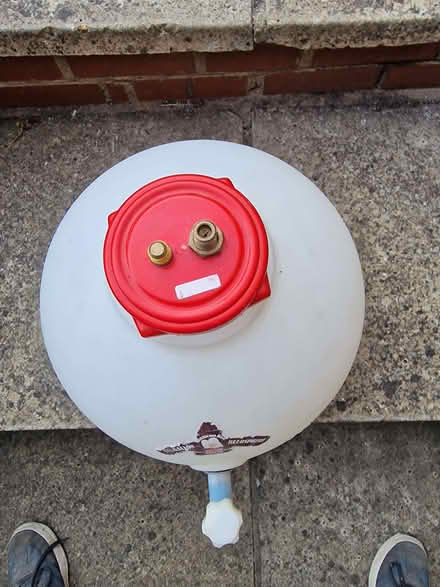 Photo of free 5 Gallon beer brewing barrel (Lye Valley OX4) #2