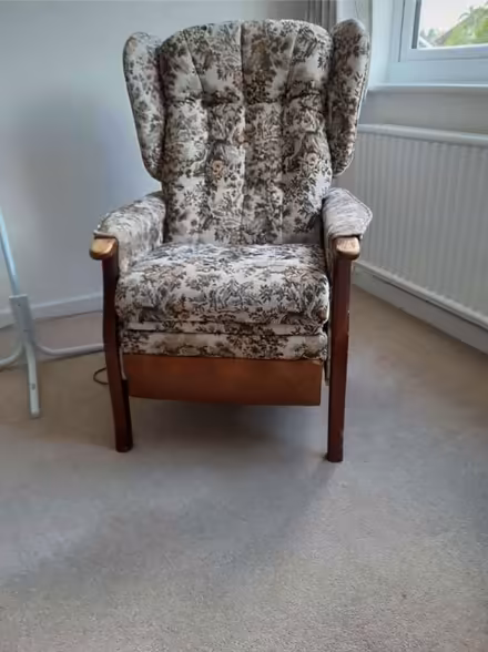 Photo of free Rise and recline chair fully working (Bolton le Sands LA5) #1