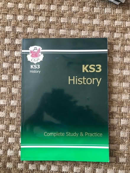 Photo of free GCSE KS3 History Book (Woodhall AL7) #1