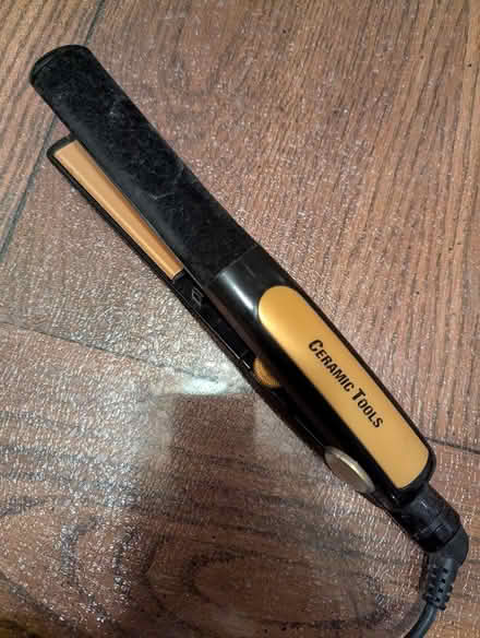Photo of free Hair Straightening Iron (Japantown, San Jose) #1