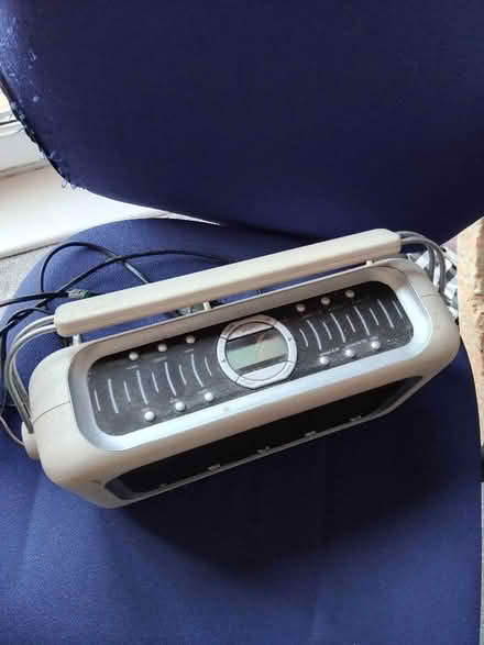 Photo of free Bush radio (Marton Bank FY4) #2