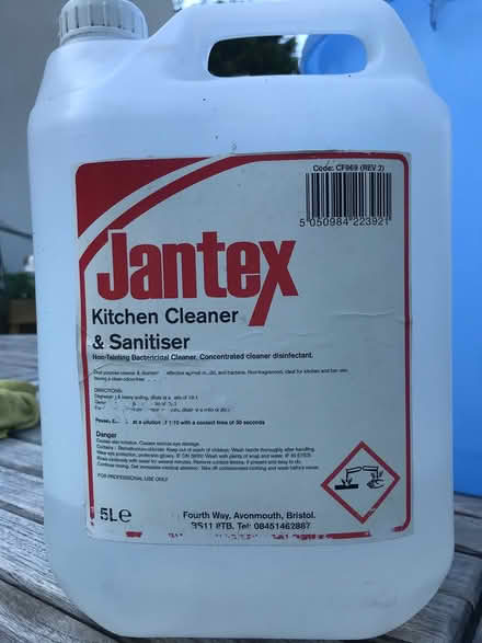 Photo of free Jantex kitchen cleaner & Sanitiser (Blagdon BS40) #1