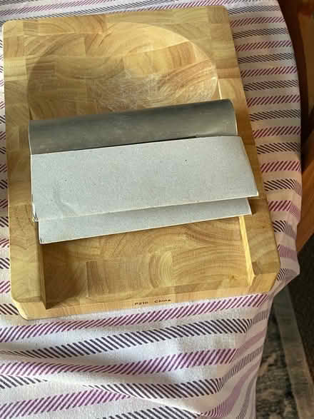 Photo of free Chopping board and cutter (Linden GL1) #1