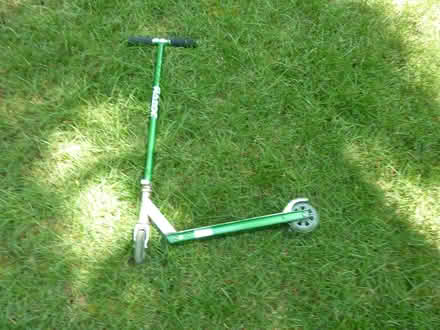 Photo of free Razor scooter (North Plainfield) #1