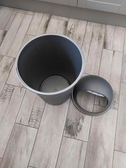 Photo of free Kitchen bin (Sandfields Port Talbot SA12) #1