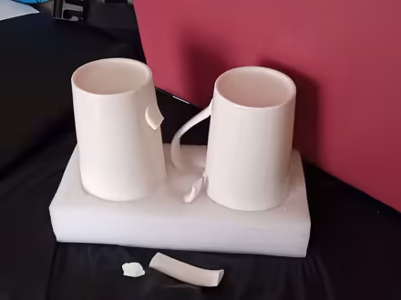 Photo of free Cracked 500ml mug (Kingsholm GL1) #3