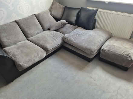 Photo of free sofa (Broxbourne EN10) #2