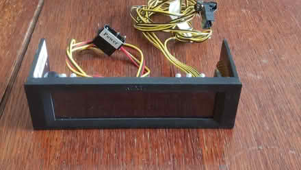 Photo of free Five-channel NZXT fan controller (Woodlands TW7) #1