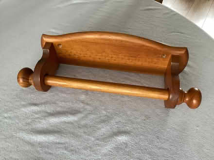 Photo of free Paper towel holder (Mealsgate CA7) #2